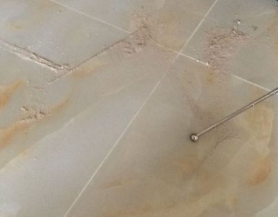 西青瓷砖空鼓维修公司分享粘合剂选择不当在瓷砖铺贴过程中可能导致以下问题